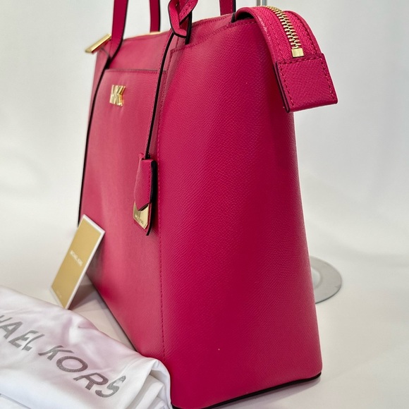 Michael Kors Maddie Medium East West Top Zip Tote Bag in Ultra Pink - Picture 3 of 14